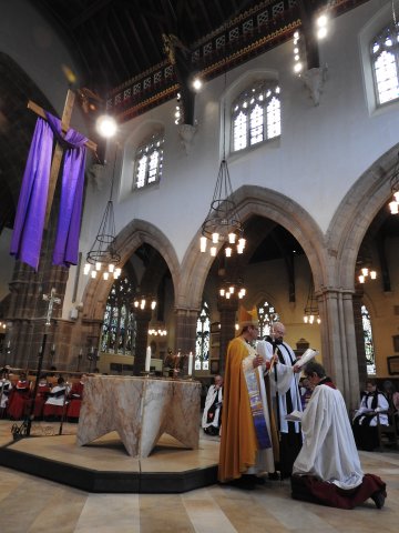 The Very Revd Karen Rooms installed as Dean of Leicester